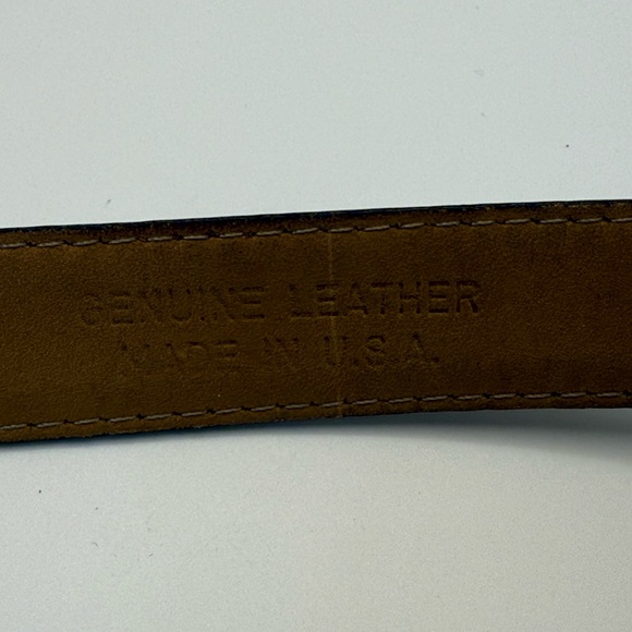 Vintage J.Crew Black Leather Belt Size 27 Made in USA Tortoise Buckle - Picture 10 of 10